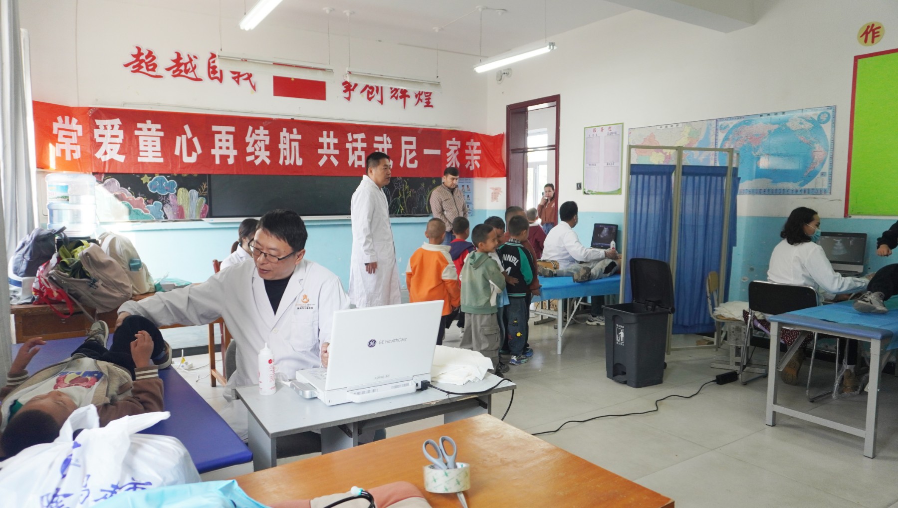 “常爱童心”再次走进新疆尼勒克县，3649名儿童接受免费健康筛查