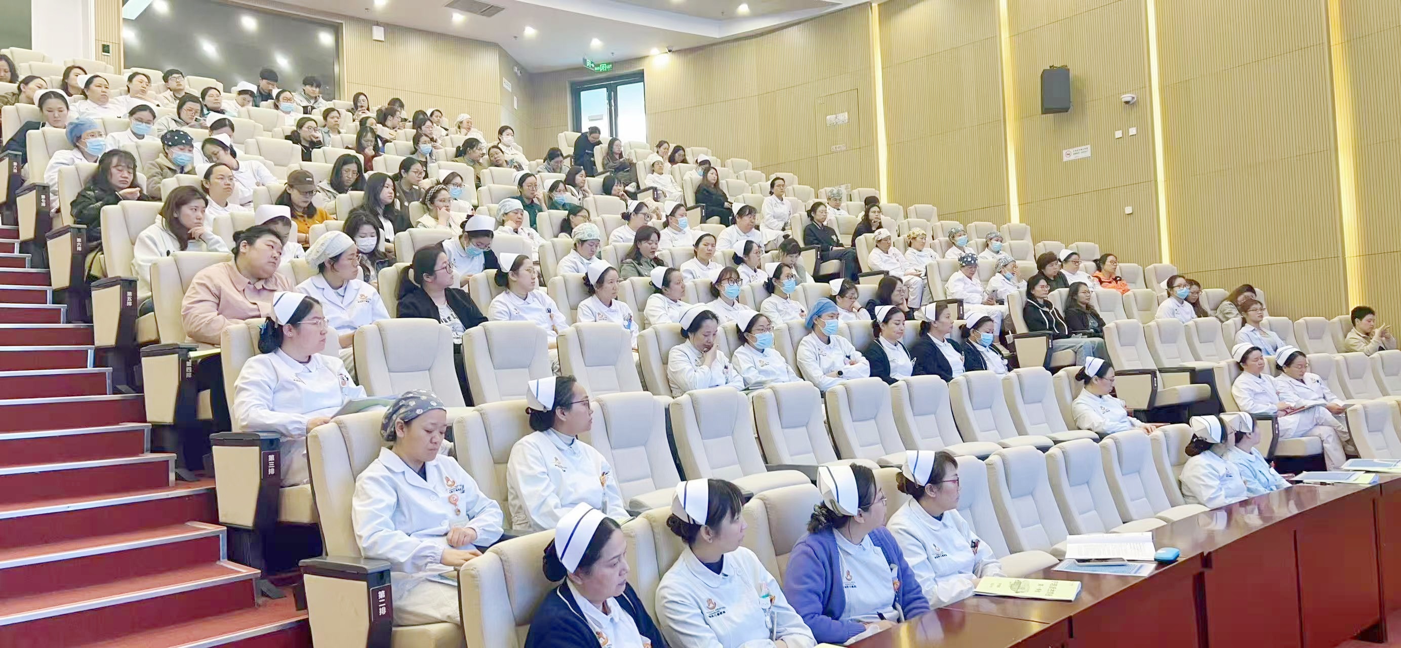聚焦压疮预防与课题型品管圈应用&mdash;&mdash;我院开展护理人员专题培训